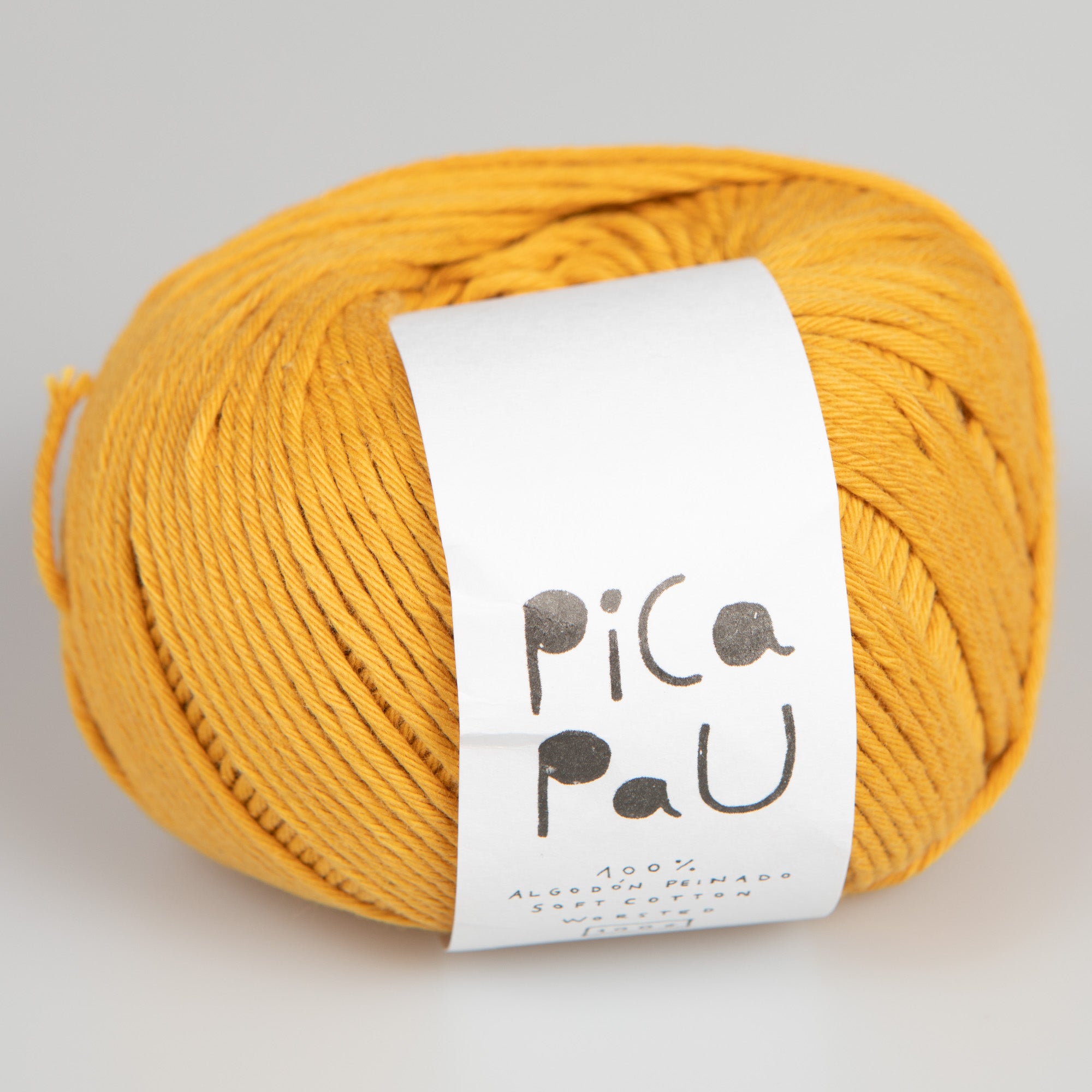 Pica Pau Cotton Yarn / 100g Worsted